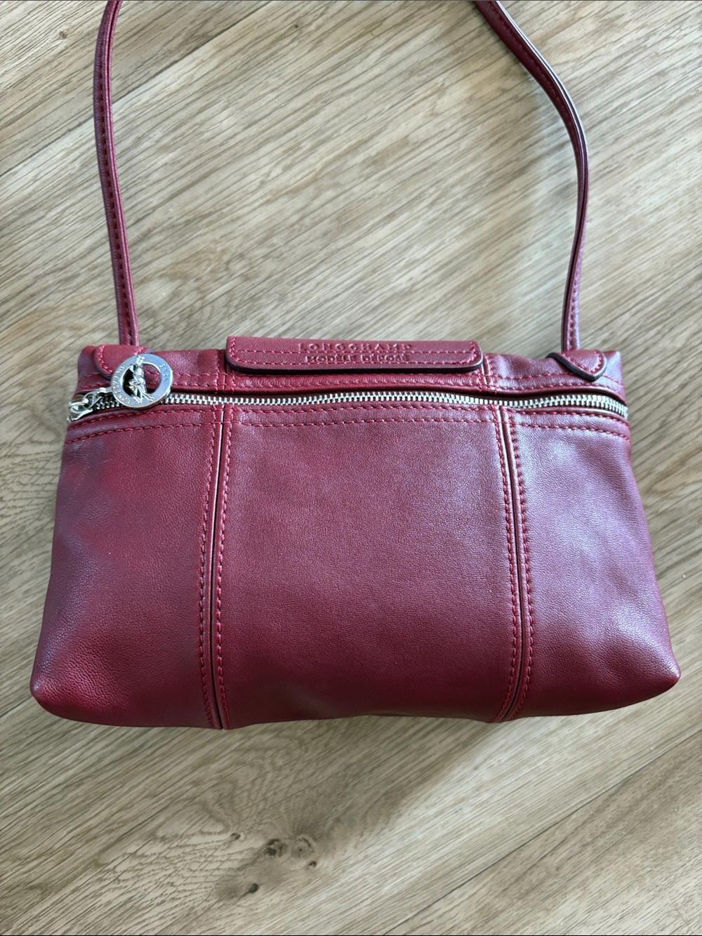 Preowned Longchamp leather purse - Picture 2 of 10